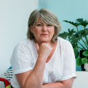 Lynne Jones